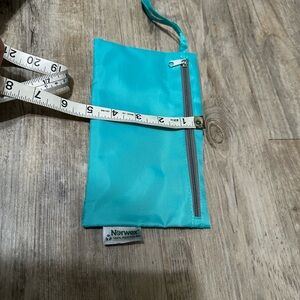 Norwex Teal Zippered Pouch